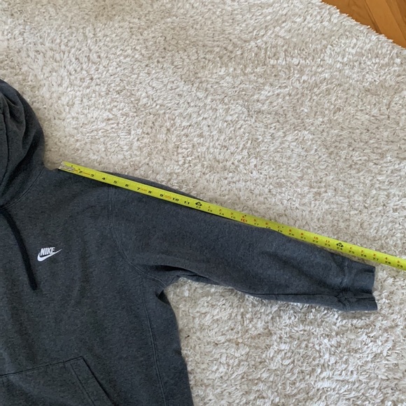 Men’s Nike solo swoosh hoodie - Picture 5 of 8